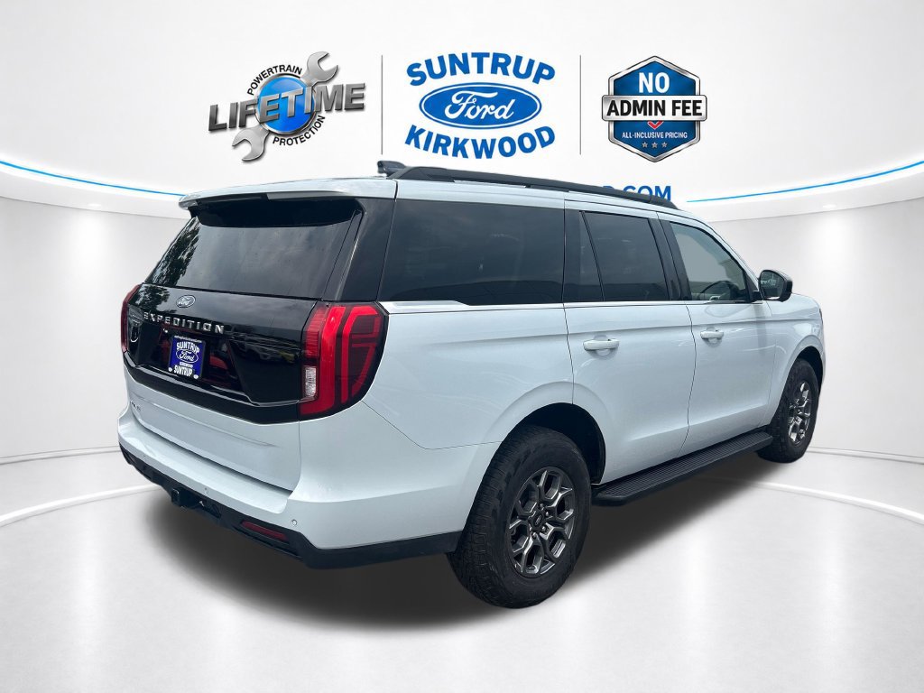 Certified 2025 Ford Expedition Active AWD/4WD image 6