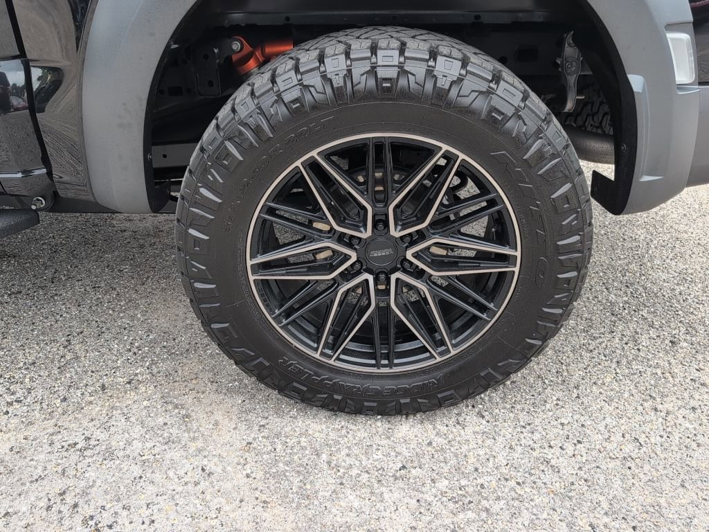 Certified 2022 Ford F150 Raptor w/ Equipment Group 801A High image 14