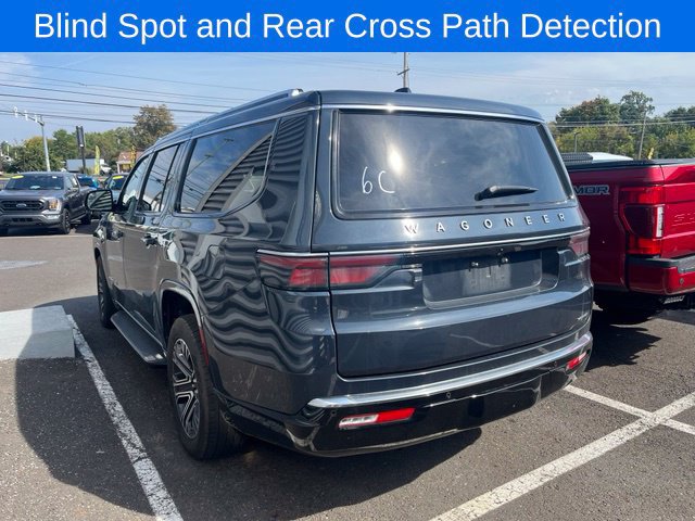 Used 2024 Jeep Wagoneer L Series II w/ Flexible Seating Group AWD/4WD image 3