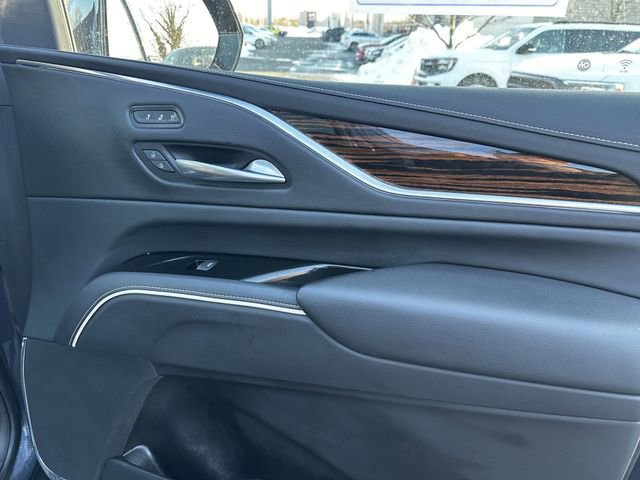 Used 2022 Cadillac Escalade Premium Luxury image 37