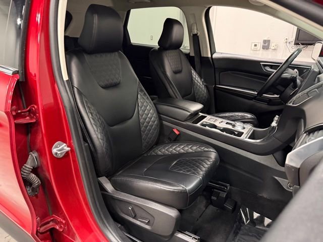 Certified 2024 Ford Edge Titanium AWD/4WD image 36
