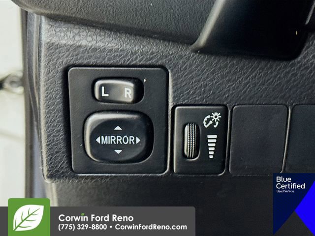 Used 2018 Toyota Corolla LE image 13