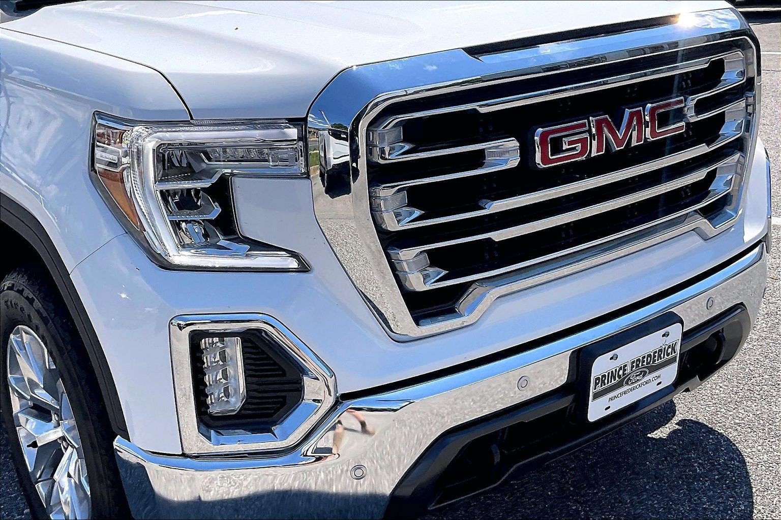 Used 2021 GMC Sierra 1500 SLT w/ SLT Premium Plus Package AWD/4WD image 29