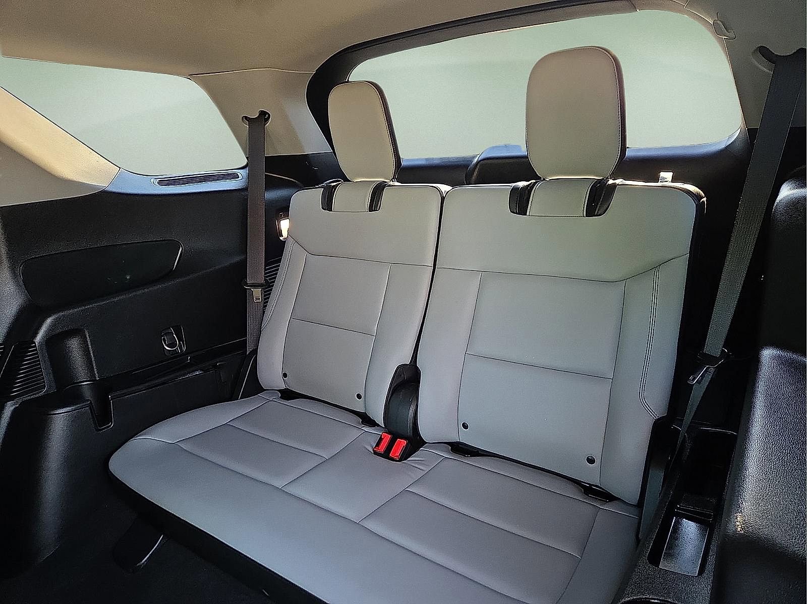 Certified 2021 Ford Explorer XLT w/ Equipment Group 202A image 10