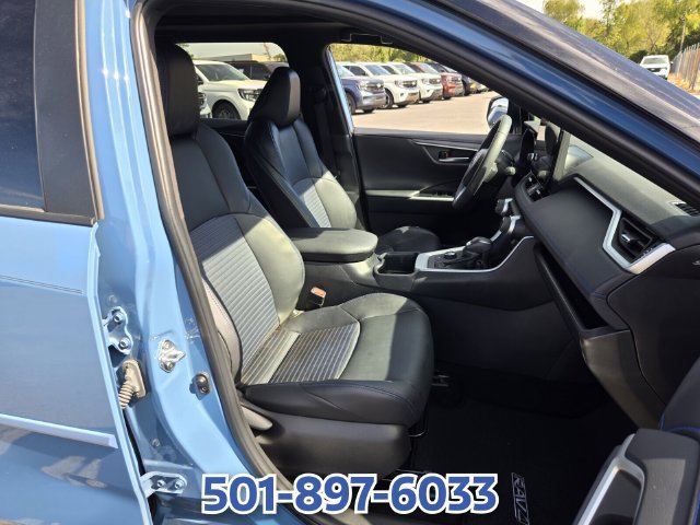 Used 2025 Toyota RAV4 XSE w/ Advanced Technology Package AWD/4WD image 22
