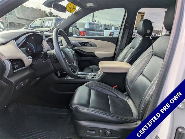 Used 2023 Chevrolet Traverse LT image 14