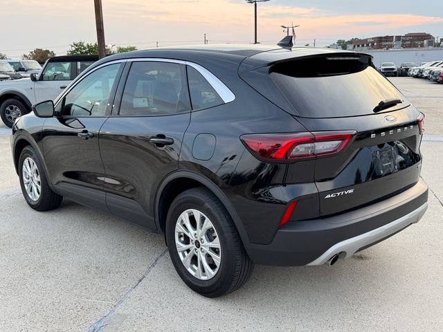 Certified 2023 Ford Escape Active AWD/4WD image 7