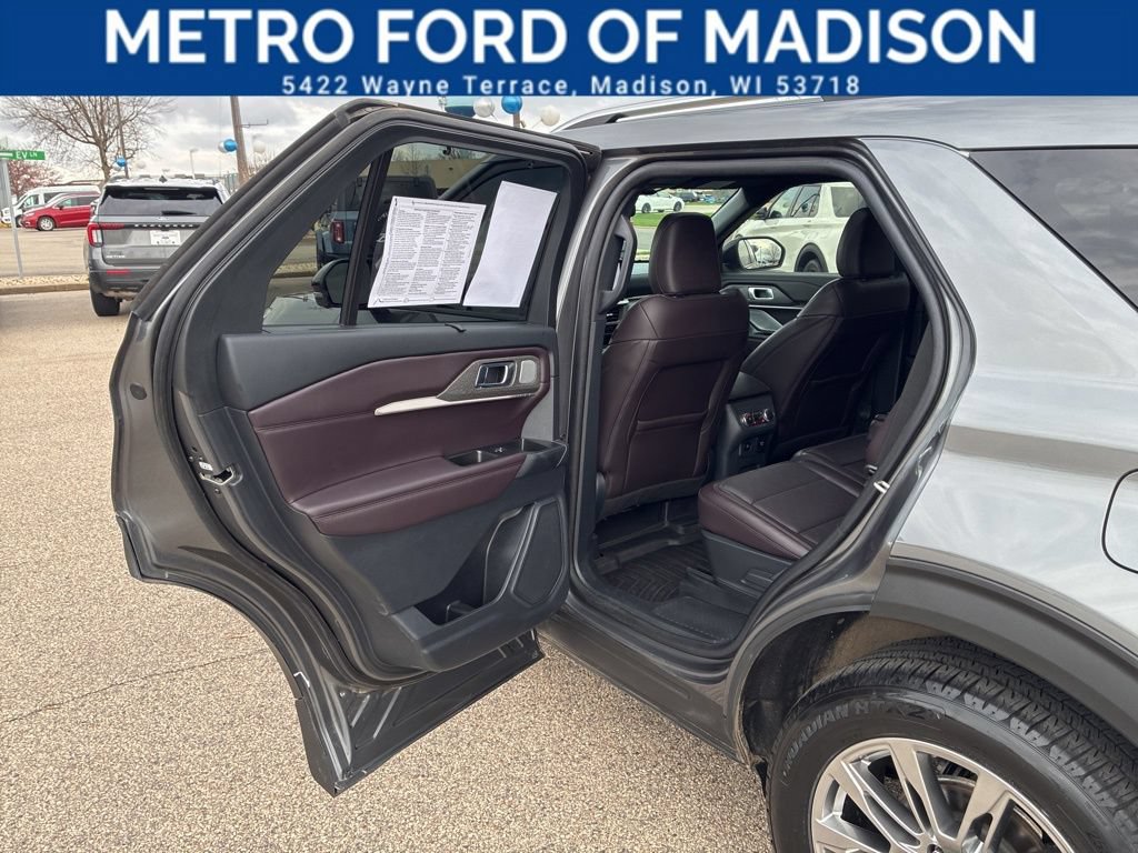 Certified 2025 Ford Explorer Platinum AWD/4WD image 37