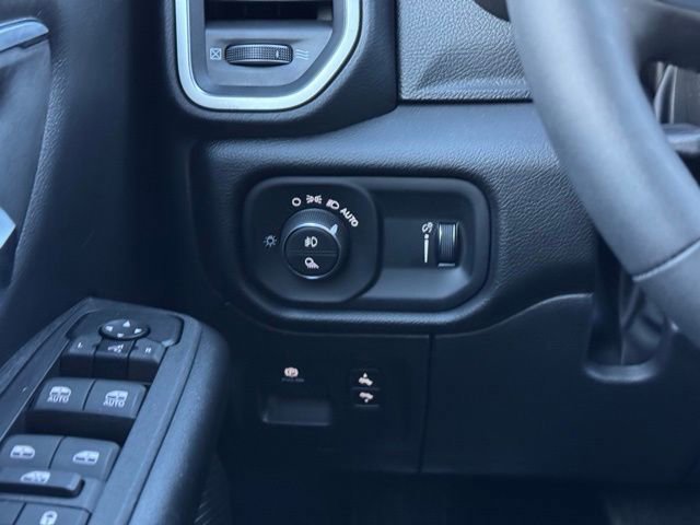 Used 2025 RAM 1500 Big Horn image 37