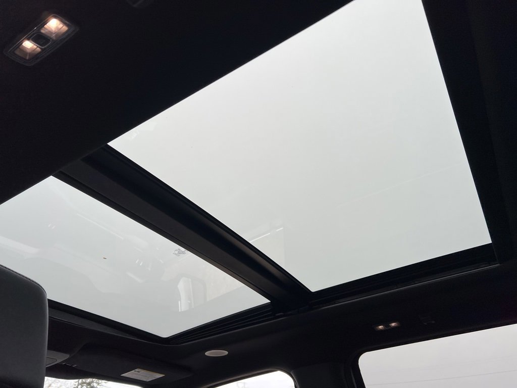 Certified 2022 Ford F150 Platinum w/ Equipment Group 701A High image 35