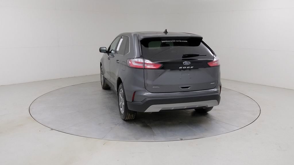 Certified 2022 Ford Edge SEL w/ Convenience Package AWD/4WD image 16