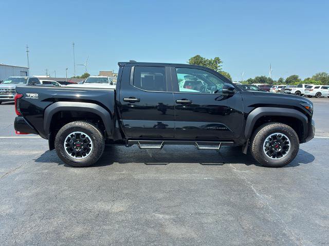Used 2024 Toyota Tacoma TRD Off-Road w/ TRD Off Road Premium Package AWD/4WD image 4