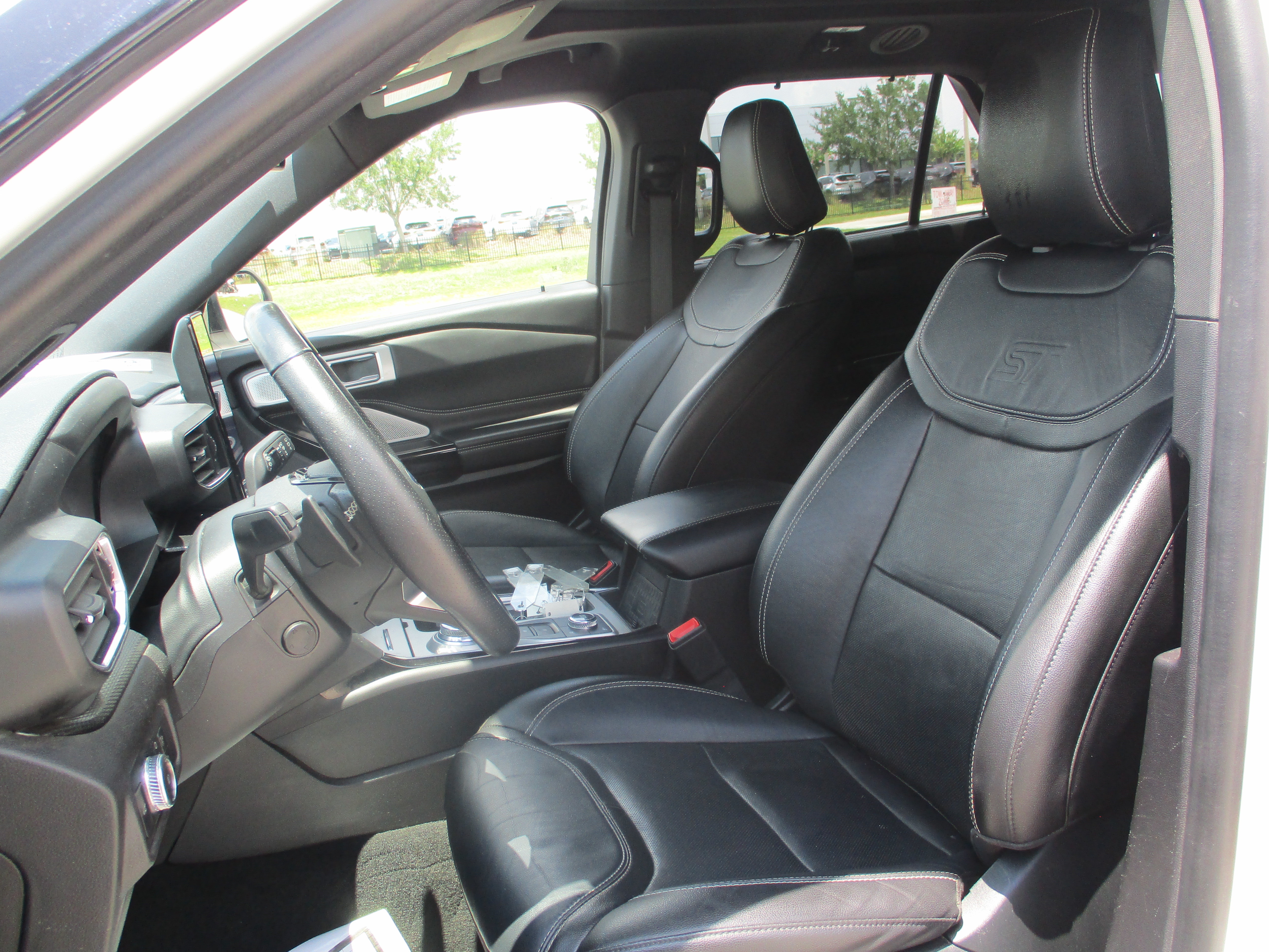 Certified 2022 Ford Explorer ST w/ Equipment Group 401A AWD/4WD image 10