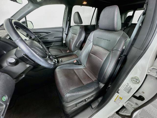 Used 2021 Honda Pilot Black Edition image 11