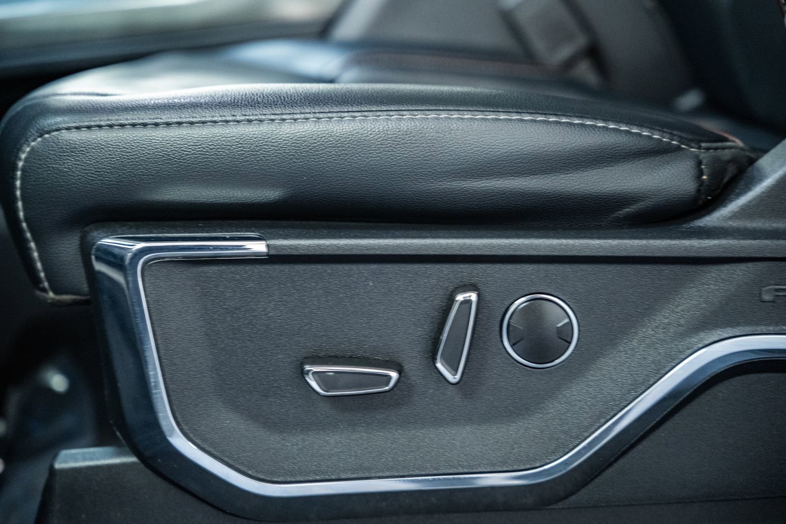 Certified 2023 Ford F150 Lariat w/ Equipment Group 502A High image 45