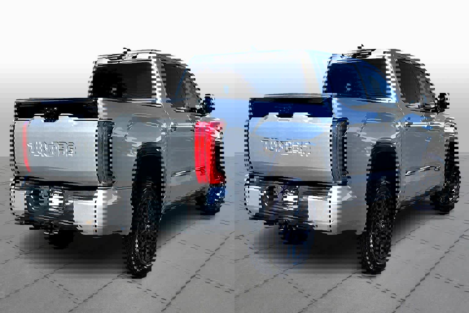 Used 2025 Toyota Tundra Platinum image 4