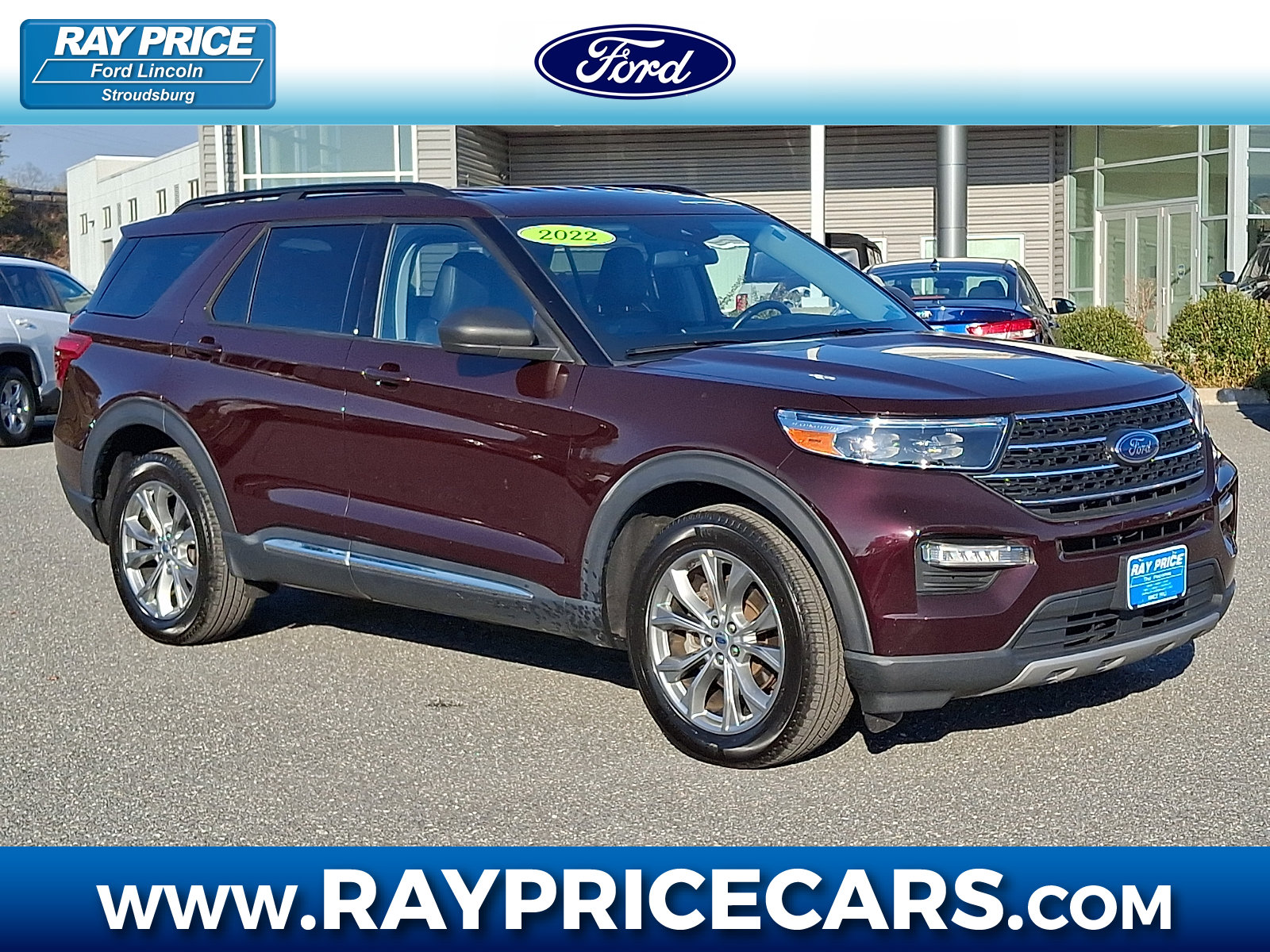 Certified 2022 Ford Explorer XLT w/ Equipment Group 202A AWD/4WD image 1
