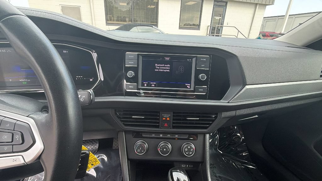 Used 2024 Volkswagen Jetta S FWD image 19