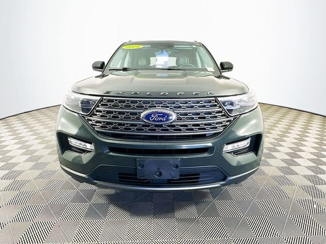 Certified 2024 Ford Explorer XLT w/ Equipment Group 202A AWD/4WD image 5