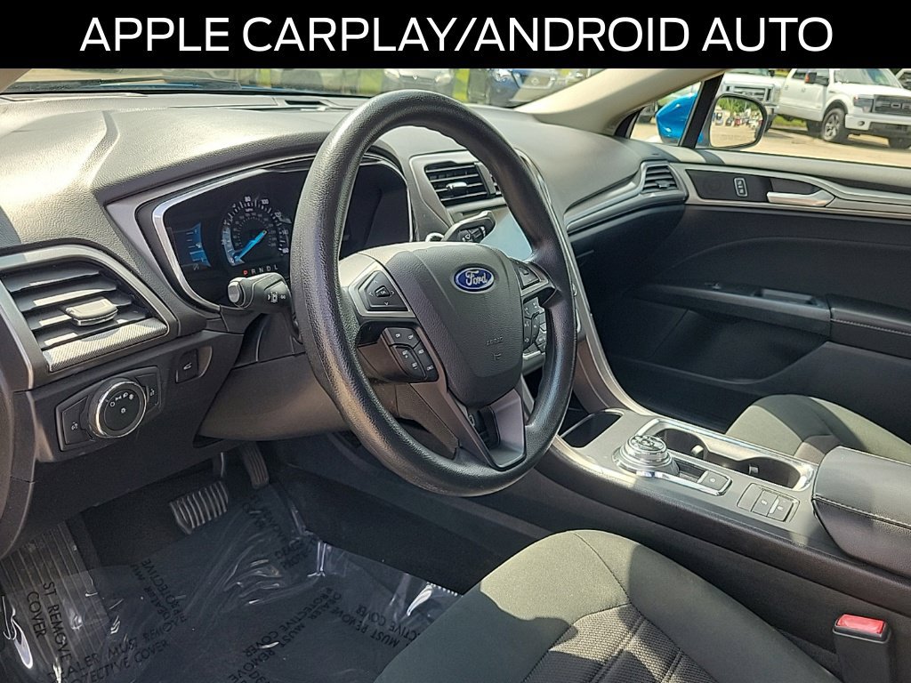 Certified 2020 Ford Fusion SE FWD image 18