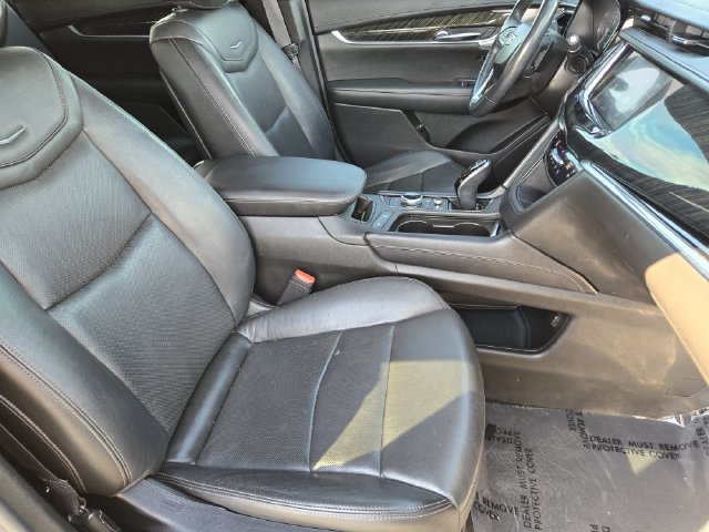 Used 2020 Cadillac XT6 Premium Luxury FWD image 13