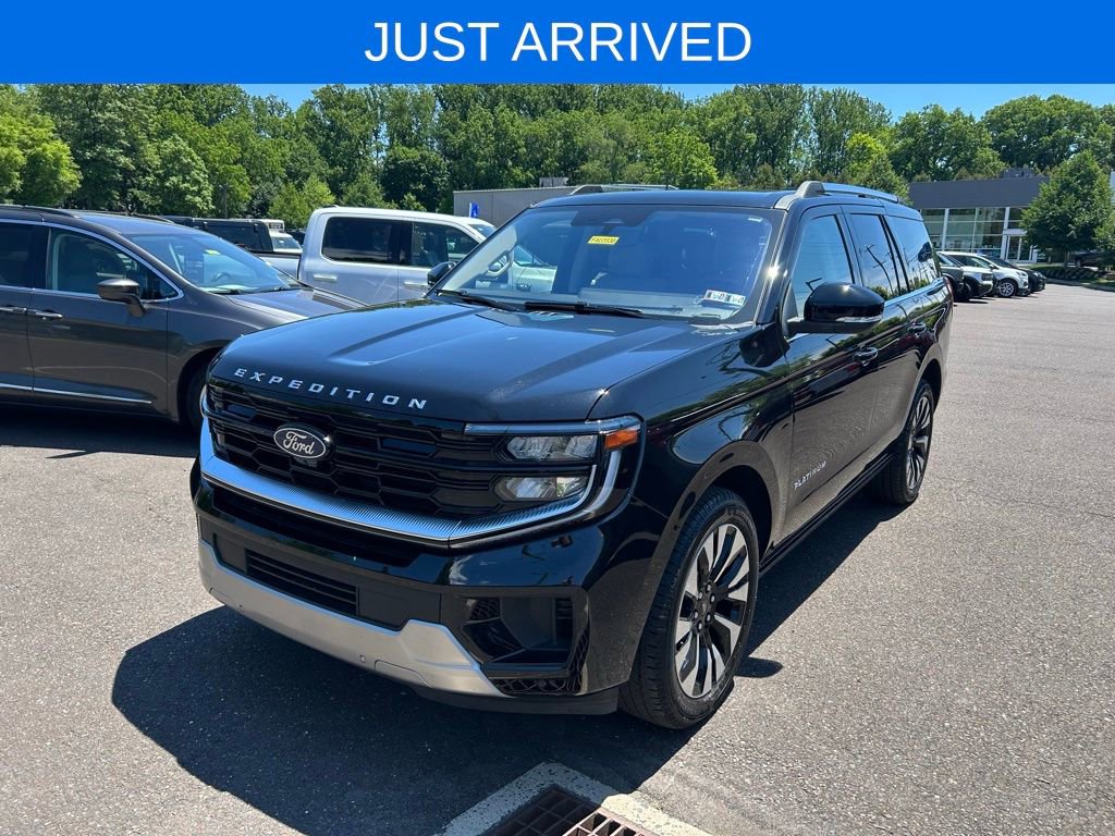Certified 2025 Ford Expedition Platinum w/ Driver's Package