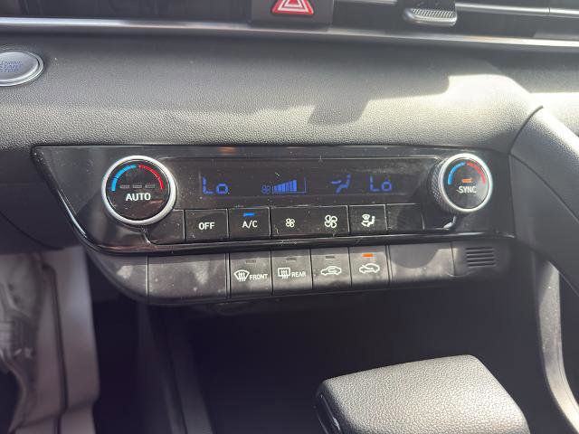 Used 2023 Hyundai Elantra SEL FWD image 27