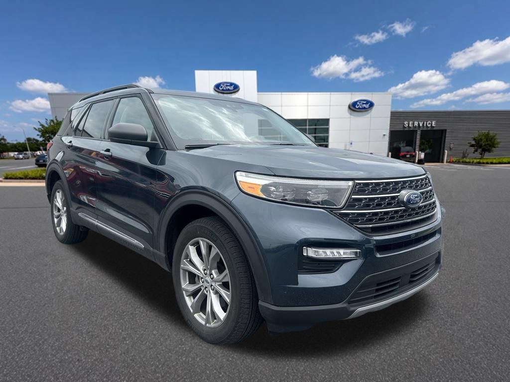 Certified 2023 Ford Explorer XLT w/ Equipment Group 202A AWD/4WD image 7