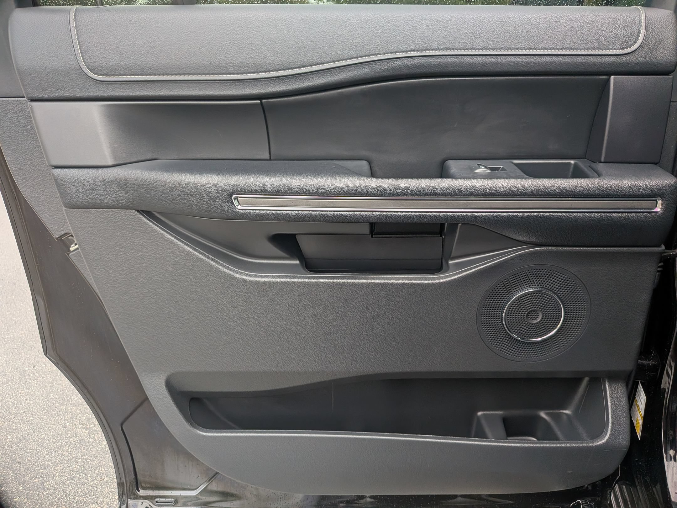 Certified 2023 Ford Expedition Max XLT RWD image 30