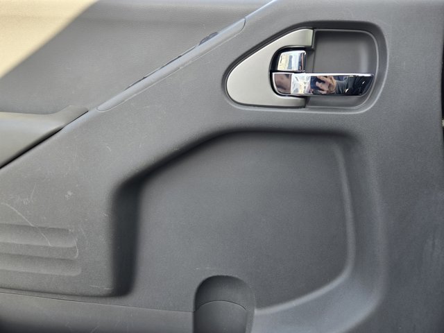 Used 2020 Nissan Frontier SV w/ Midnight Edition Floor Mats image 20