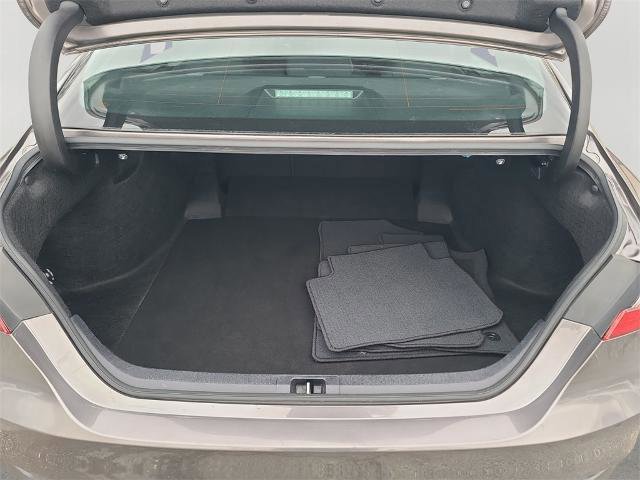 Used 2024 Toyota Camry LE image 9