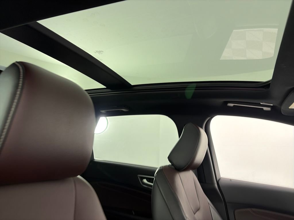 Certified 2020 Ford Edge Titanium w/ Equipment Group 301A image 32