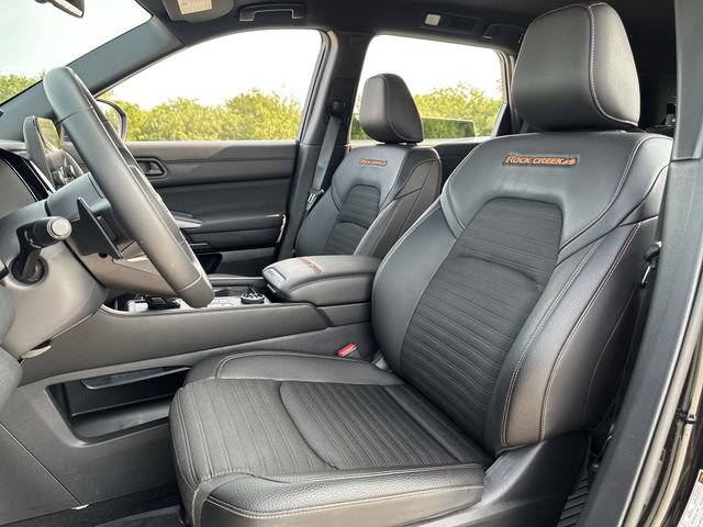 Used 2025 Nissan Pathfinder Rock Creek AWD/4WD image 11
