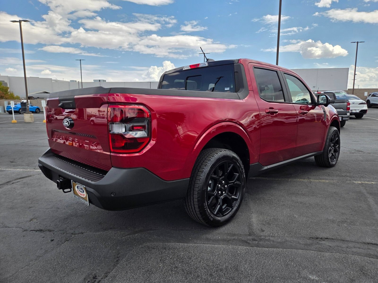 Certified 2025 Ford Maverick Lariat w/ Black Appearance Package AWD/4WD image 6