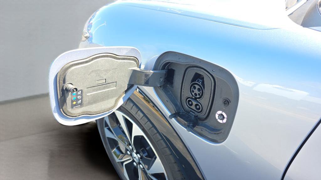 Certified 2022 Ford Mustang Mach-E Premium image 21