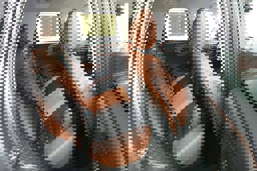 Certified 2025 Ford Bronco Sport Outer Banks w/ Outer Banks Tech Package+ AWD/4WD image 31