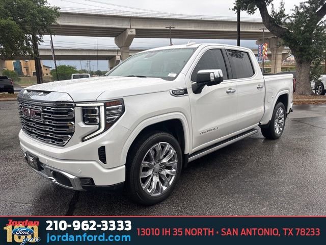 Used 2024 GMC Sierra 1500 Denali w/ Denali Reserve Package AWD/4WD image 3