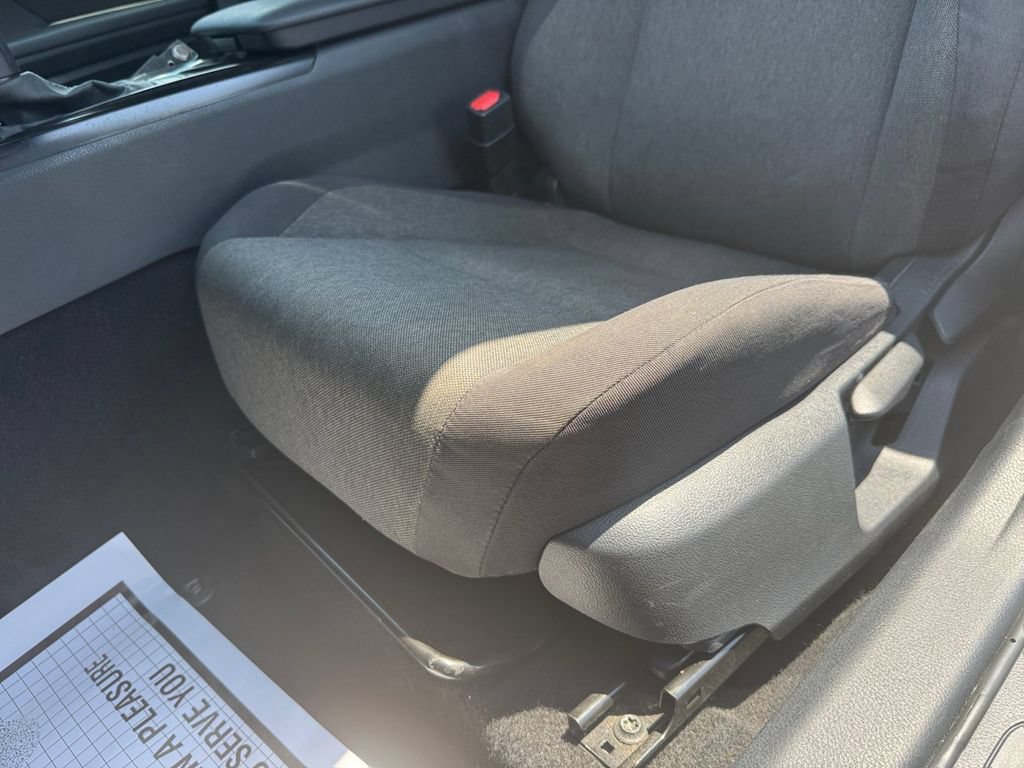 Used 2025 Toyota Camry LE FWD image 27
