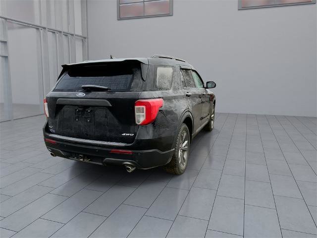 Certified 2023 Ford Explorer XLT w/ Equipment Group 202A image 3
