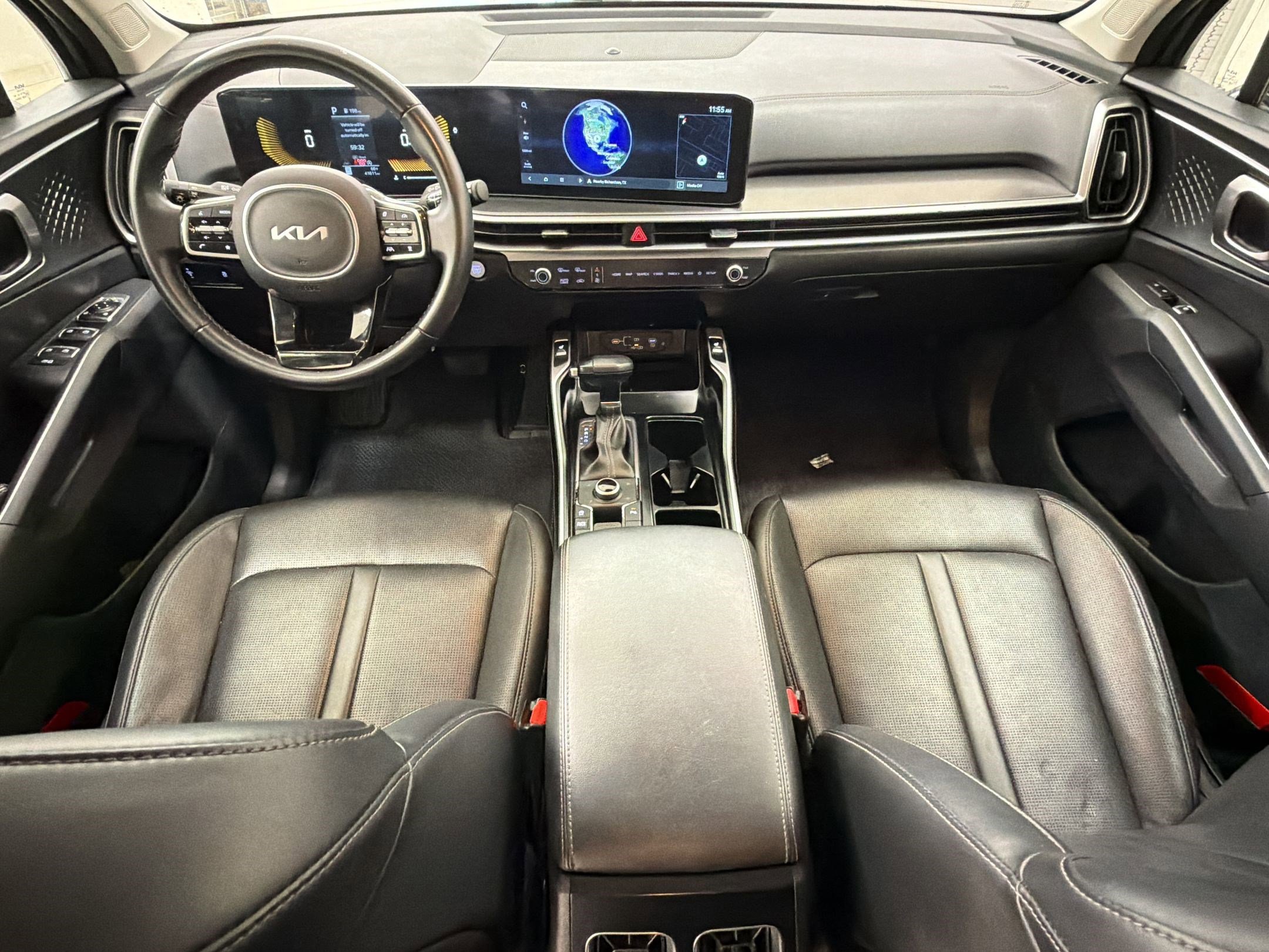 Used 2024 Kia Sorento S AWD/4WD image 16
