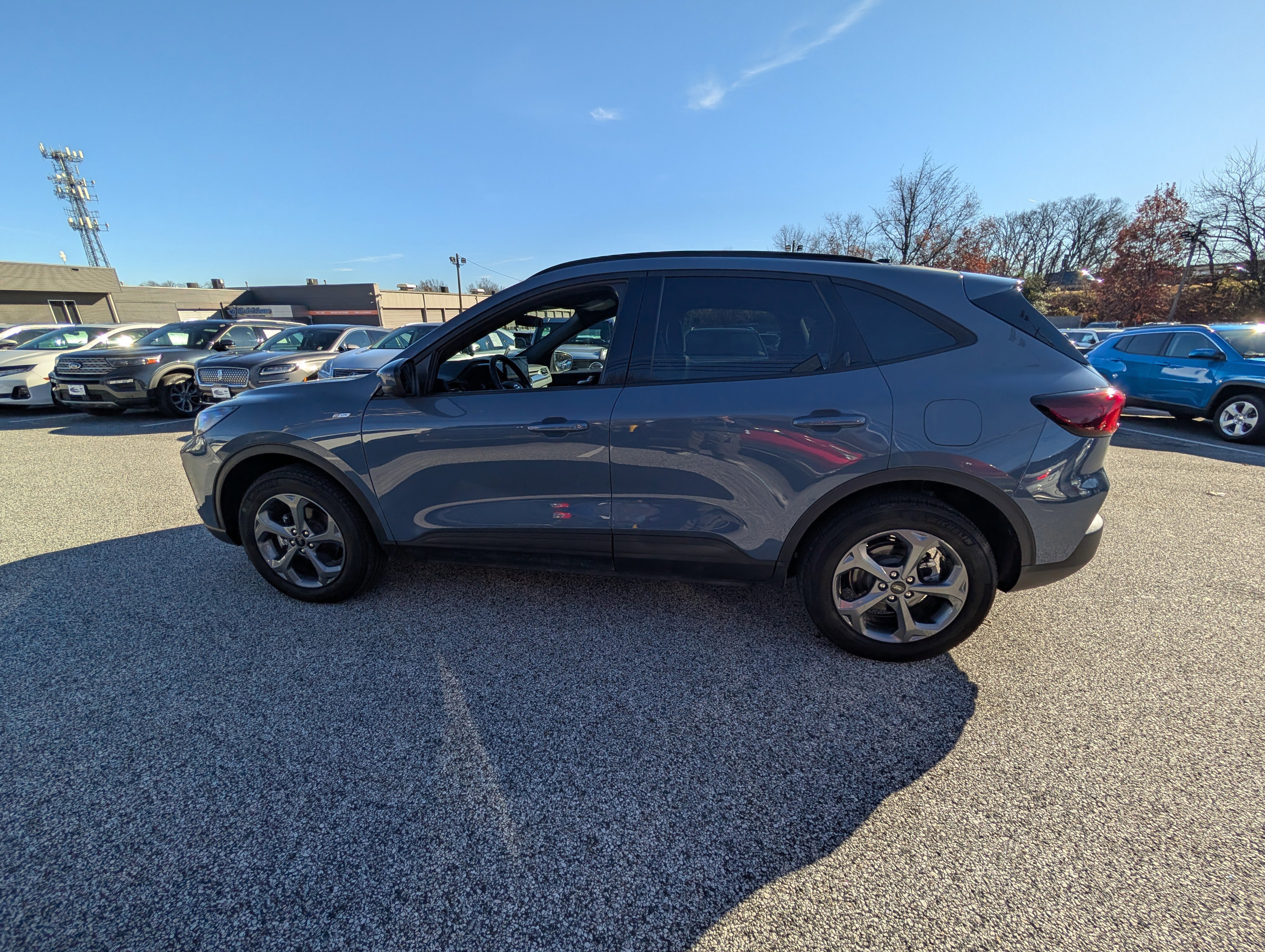 Certified 2025 Ford Escape ST-Line Elite w/ Tech Pack #1 image 6