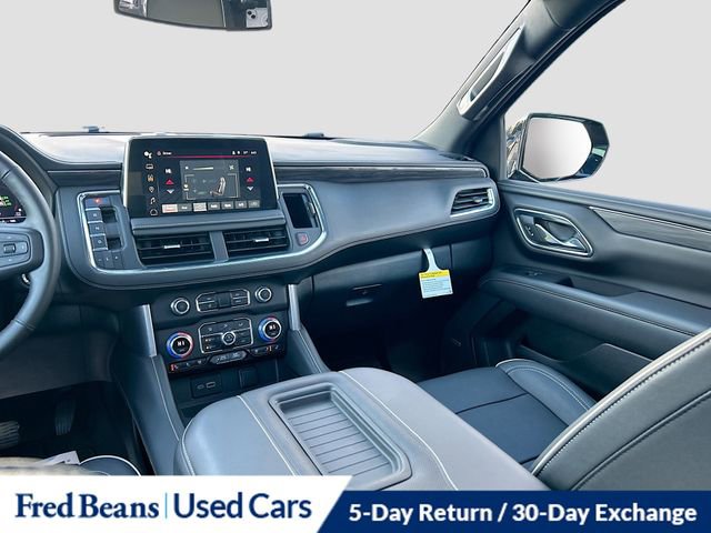 Used 2023 GMC Yukon XL SLT w/ SLT Luxury Package image 27