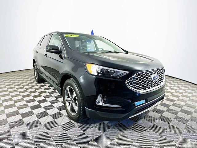 Certified 2024 Ford Edge SEL w/ Convenience Package AWD/4WD image 4
