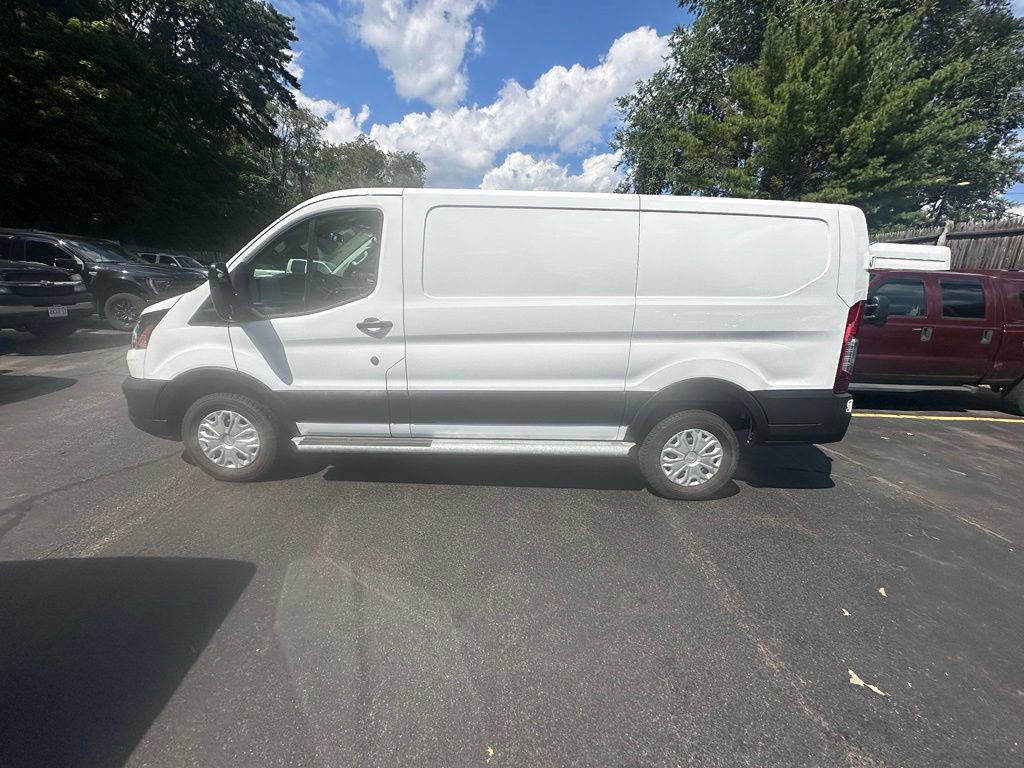 Certified 2025 Ford Transit 250 Low Roof w/ Exterior Upgrade Package RWD image 8