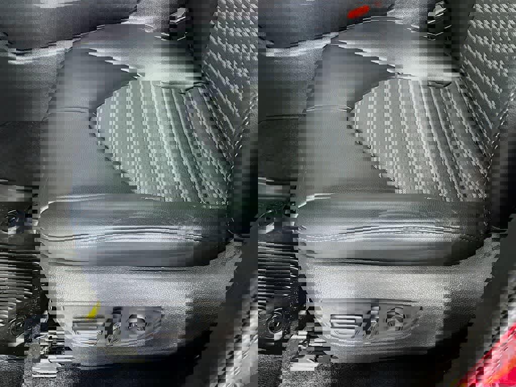 Used 2022 Toyota Highlander XSE AWD/4WD image 29