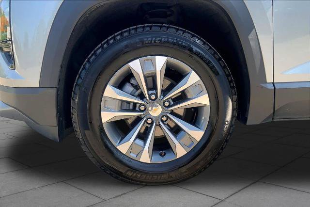 Used 2025 Chevrolet Equinox LT w/ Convenience Package II AWD/4WD image 11