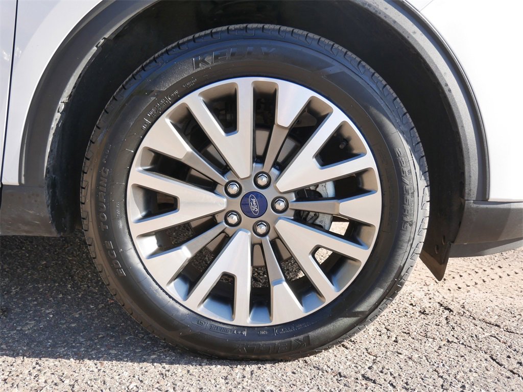 Certified 2022 Ford Escape Titanium image 7