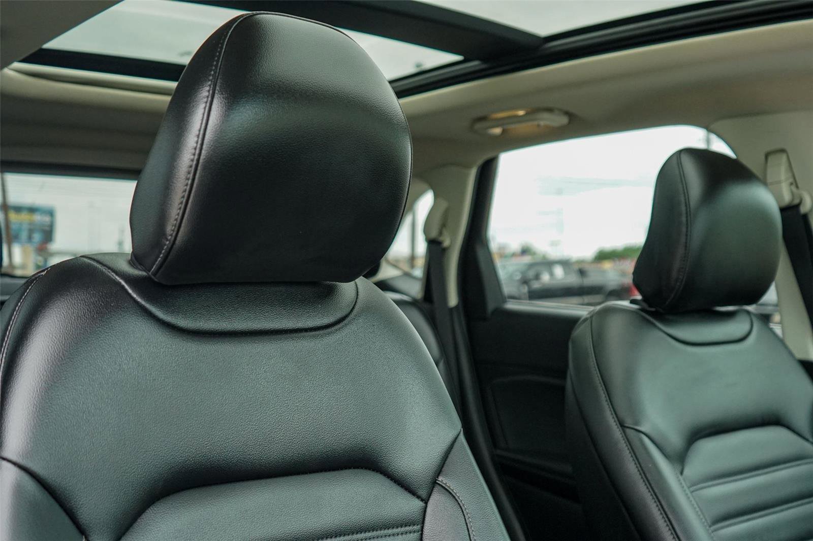 Certified 2019 Ford Edge SEL w/ Equipment Group 201A image 29