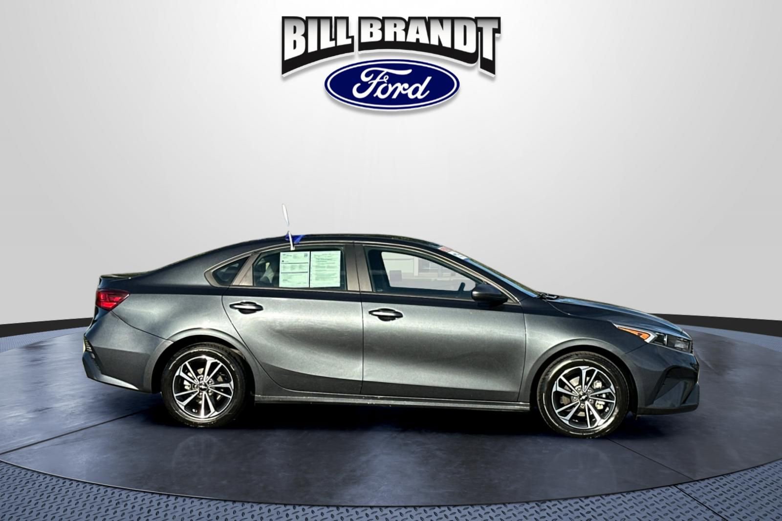 Used 2023 Kia Forte LXS FWD image 2