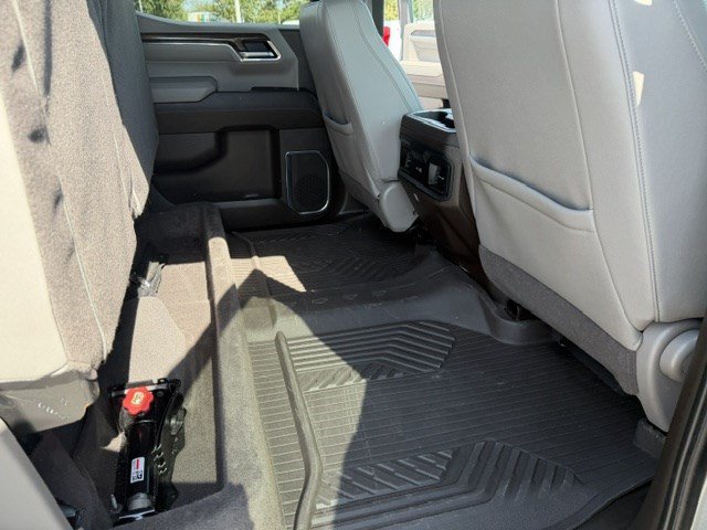 Used 2024 Chevrolet Silverado 1500 LT Trail Boss w/ Convenience Package II AWD/4WD image 39